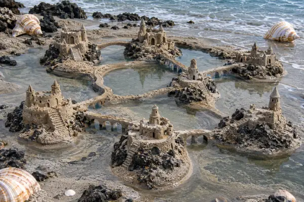 Seven sand forts on shell islands.